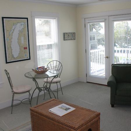Captain'S Cottage Suites Grand Haven Quarto foto