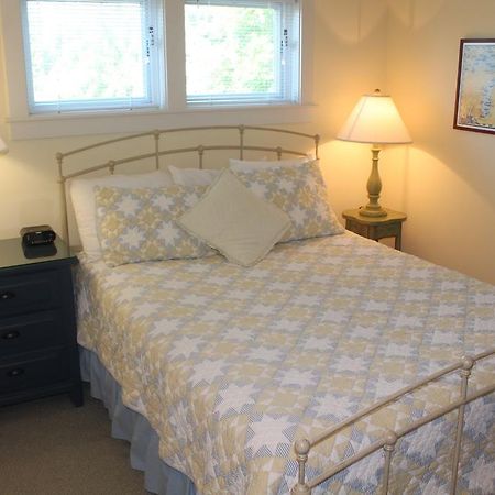 Captain'S Cottage Suites Grand Haven Quarto foto