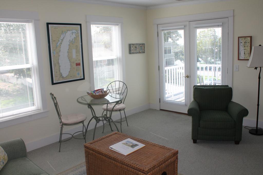 Captain'S Cottage Suites Grand Haven Quarto foto