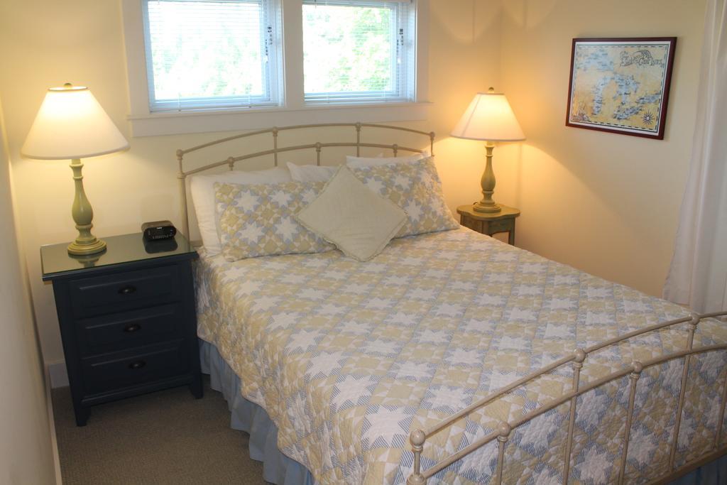 Captain'S Cottage Suites Grand Haven Quarto foto